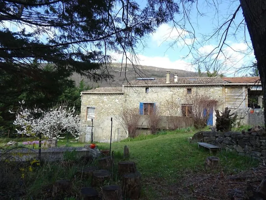 Maison Au Coeur De La Drome Rochebaudin 0*,